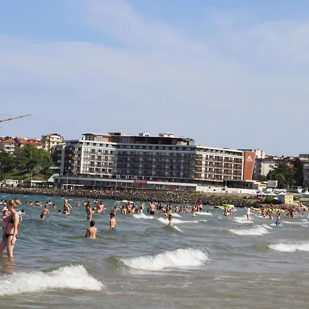 Sea View Private Paradiso B 508 Apartmanhotel