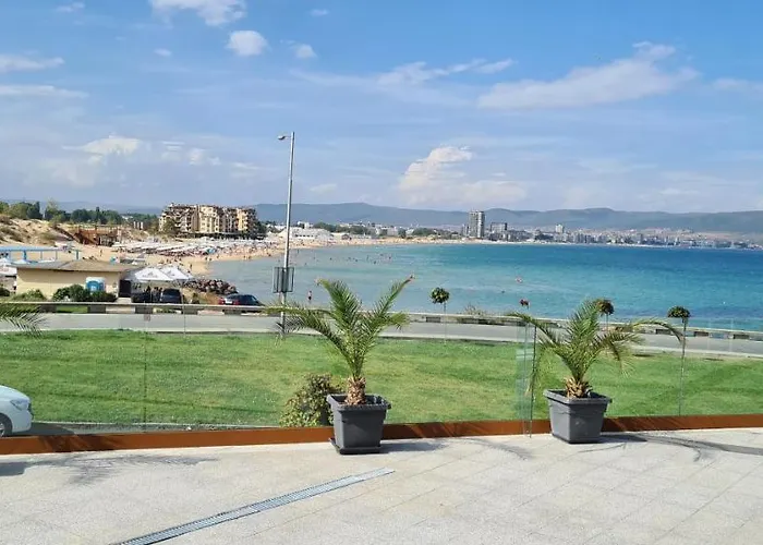 Aparthotel Sea View Private Paradiso B 508 4*